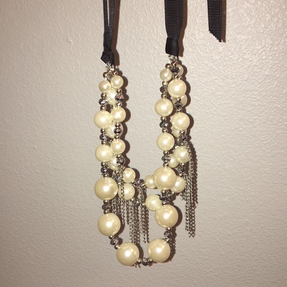 Pearl necklace. Worn once - Picture 5 of 6